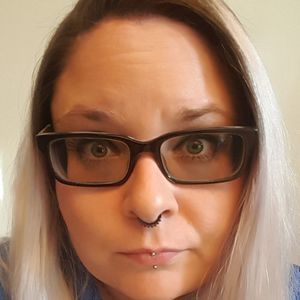 Meet your Posher, Nadia